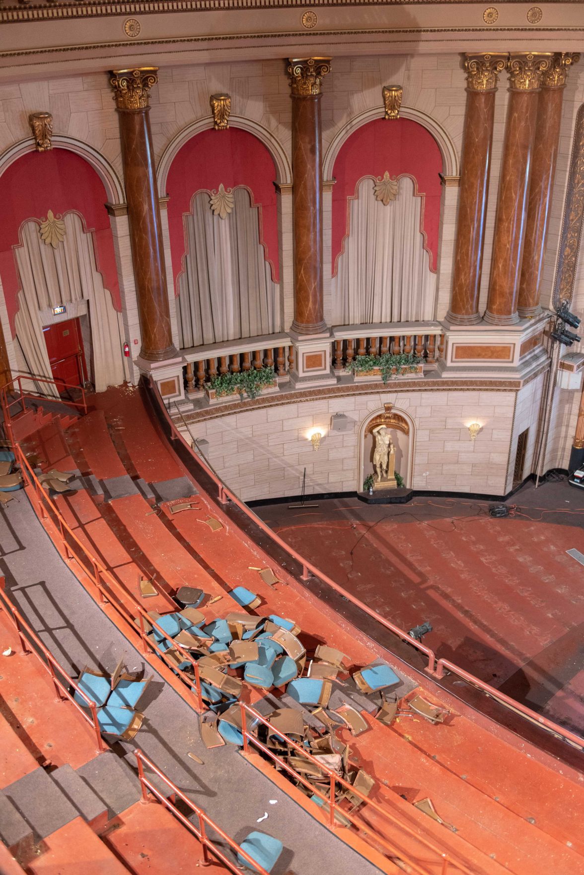 carolina-theatre-renovation-2018_29657627557_o.jpg